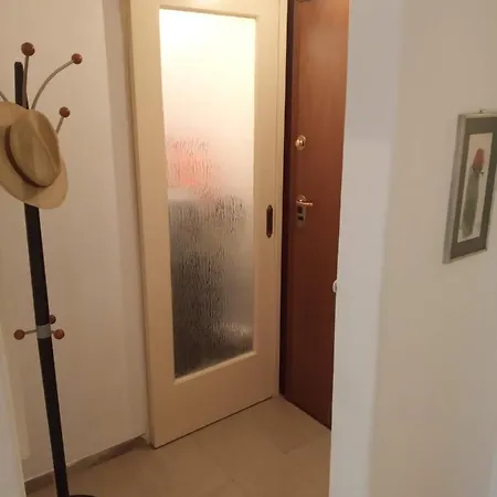 Beautiful -up To 4 Guests- Close To City Centre! *