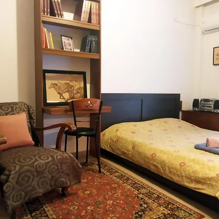 Apartment Beautiful -up To 4 Guests- Close To City Centre!